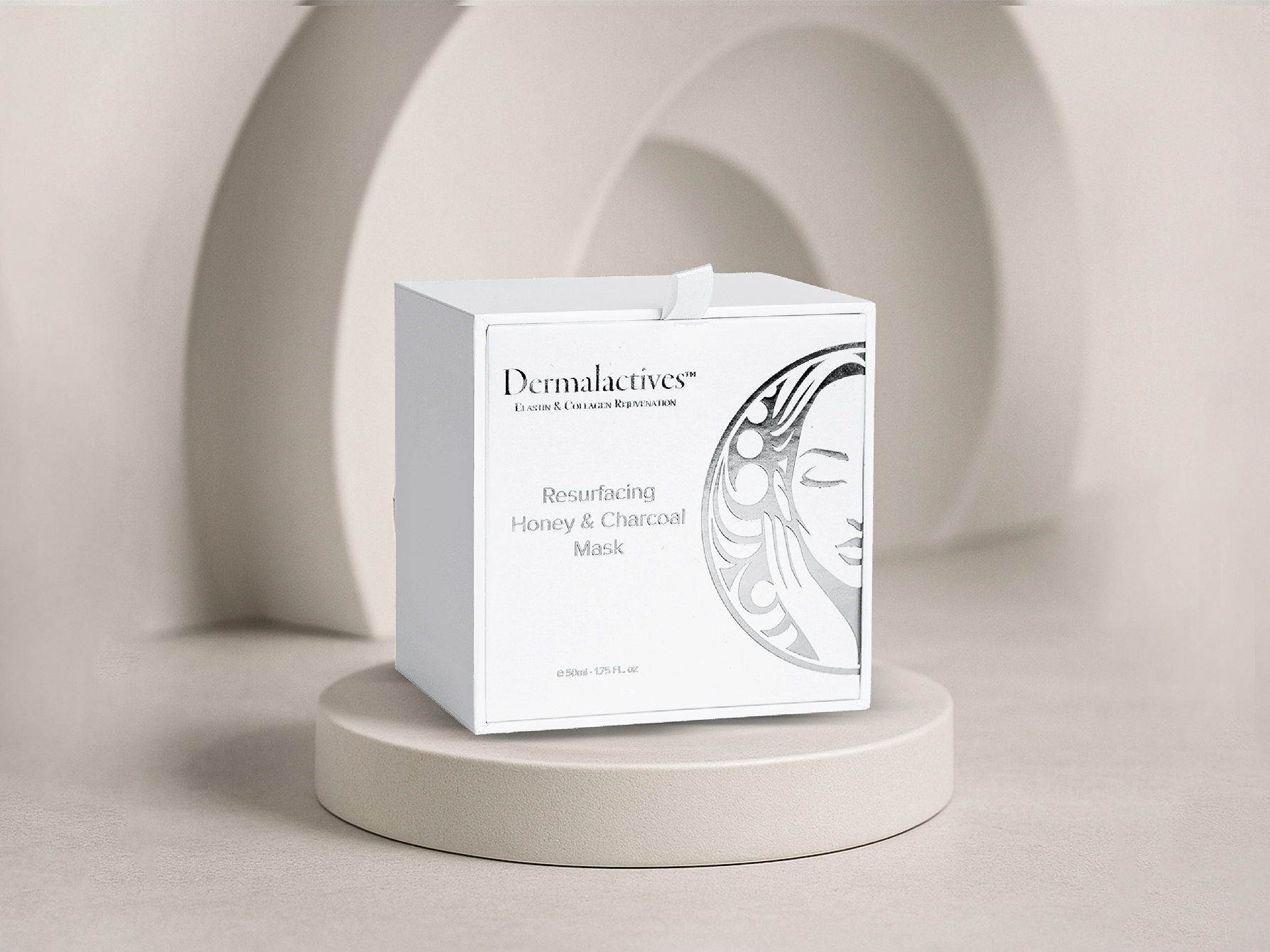 Resurfacing Honey and Charcoal Mask (1)